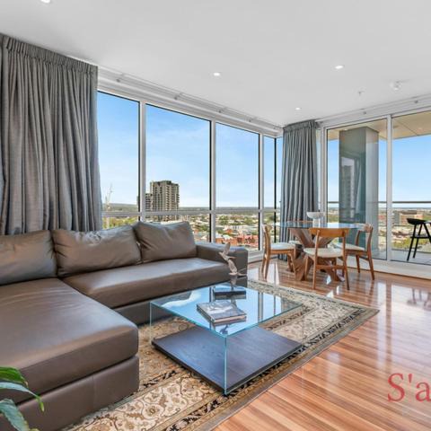 Adelaide Central Business District Apartment | Adelaide Central Skyline Panoramic Suite One