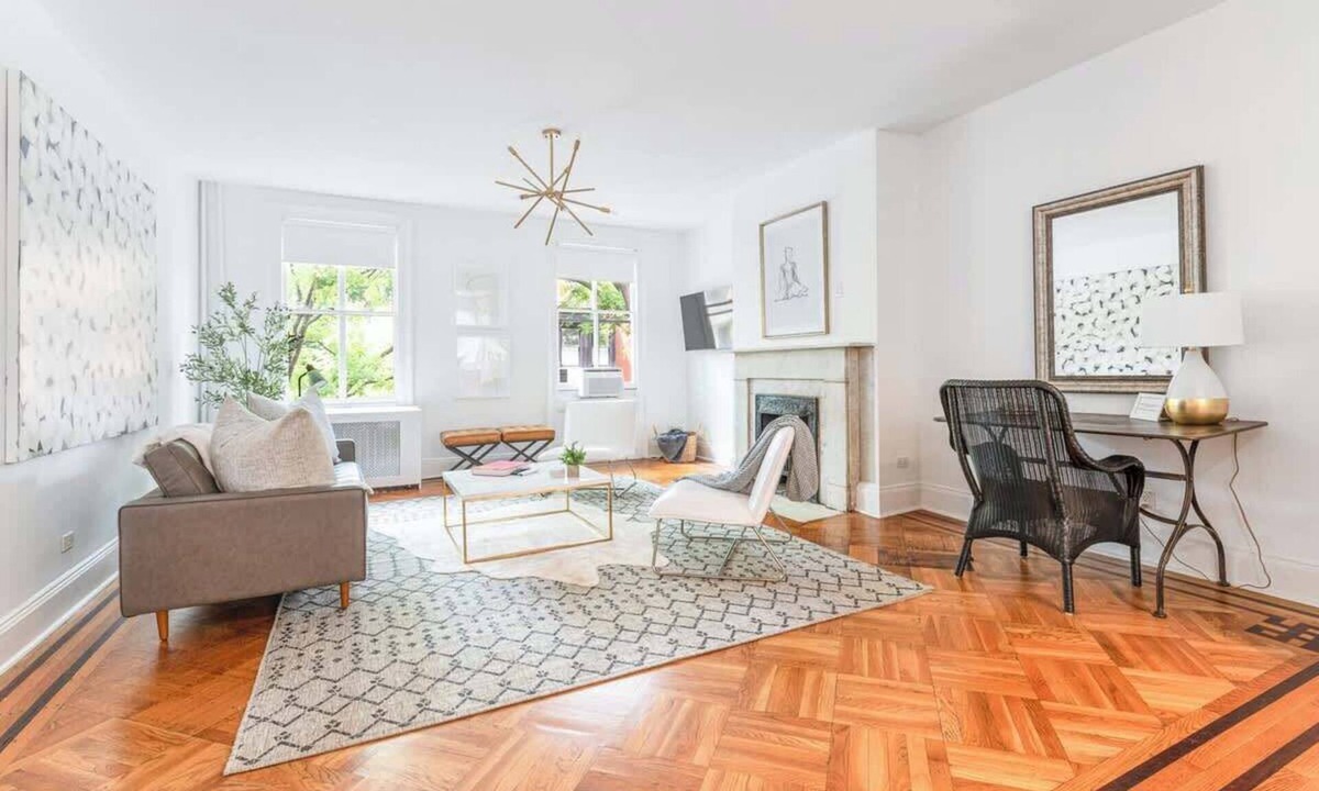 Clinton Hill Apartment | Adelphi II by RoveTravel | Apt in Ft Greene w/Deck
