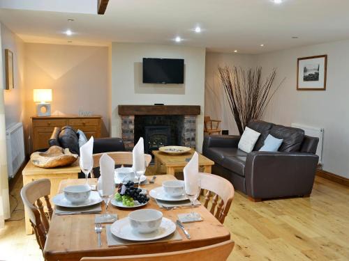 Allonby House | Aden Barn