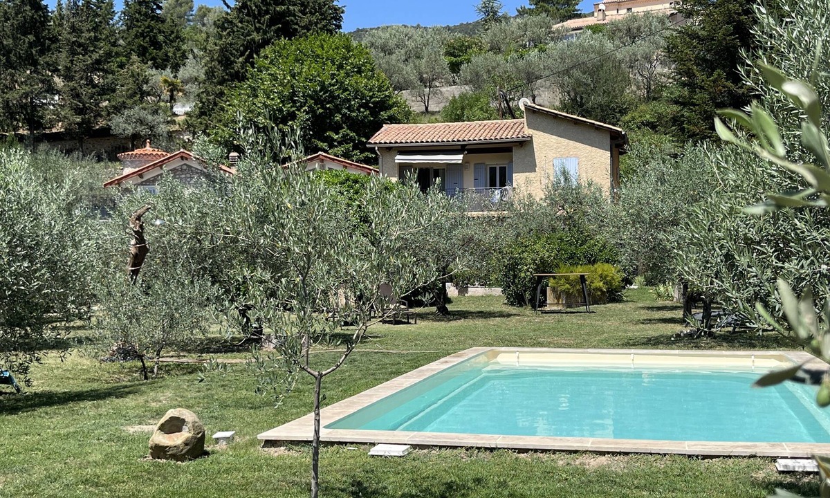 Nyons Apartment | Adjoining apartment country house with superb views south.