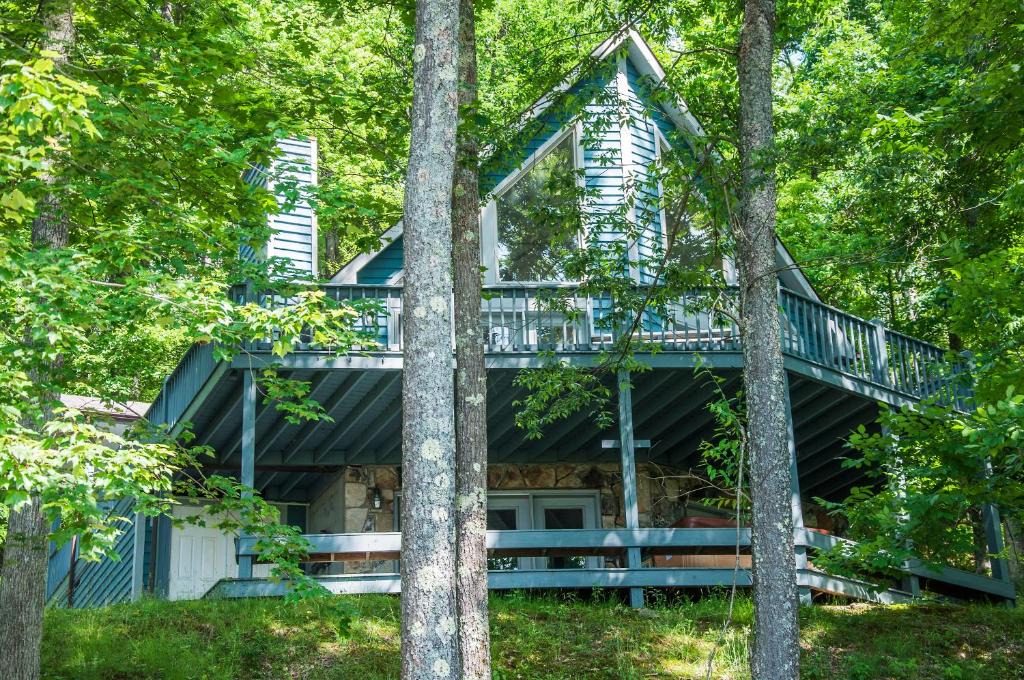 McHenry House | Adlerskron Four-Bedroom Holiday Home