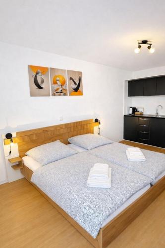 Wedel House | Ado Pension