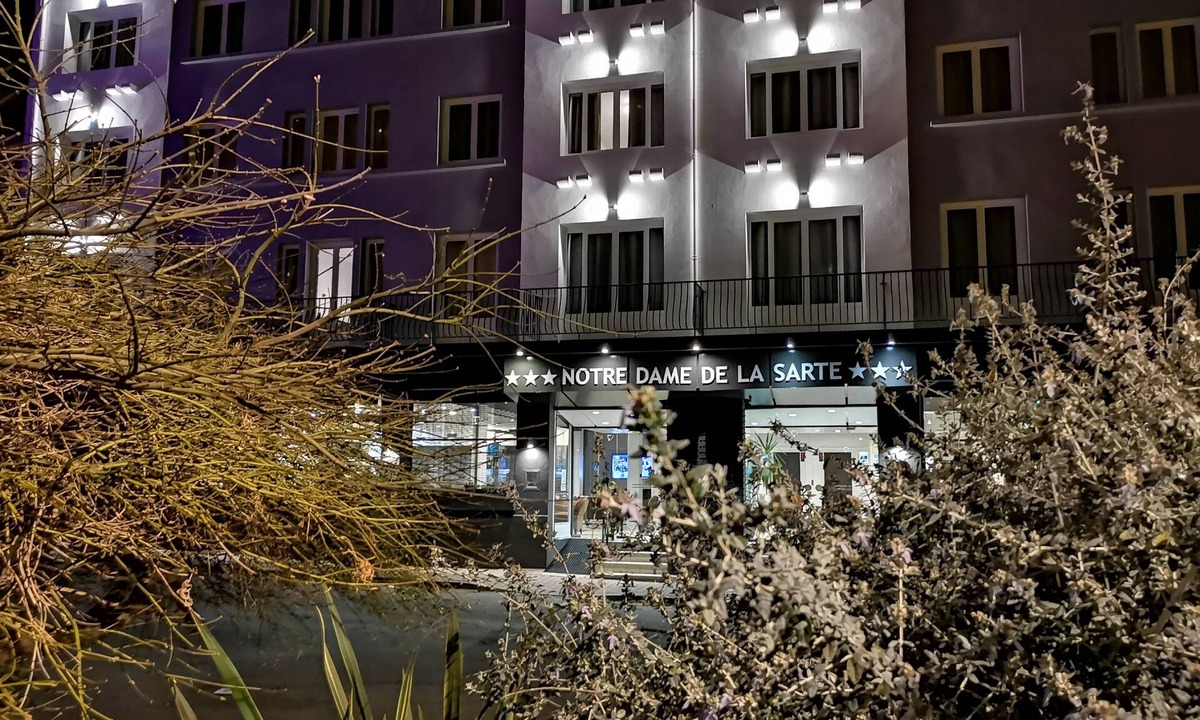 Lourdes Hotel | Adonis Lourdes