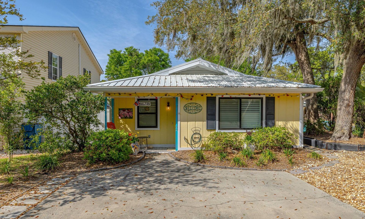 Saint Simons Island House | Adorable 3 bed, 2 bath Cottage in Glynn Haven SD