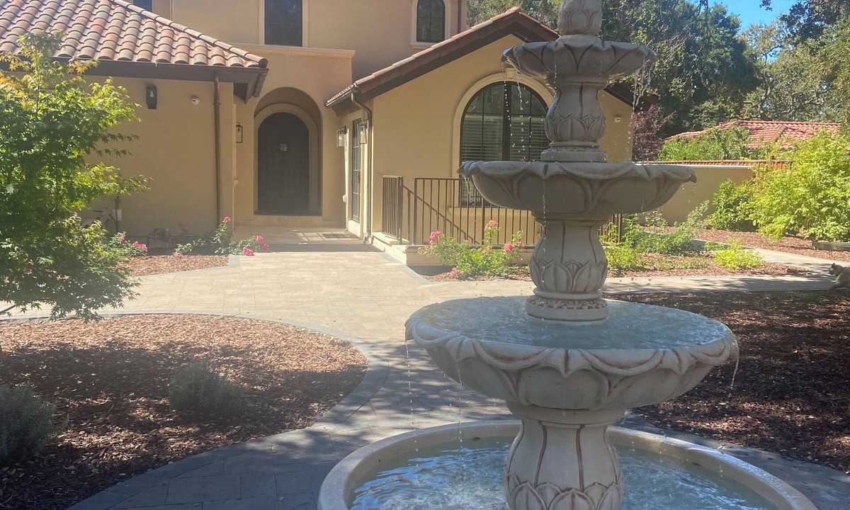 Fair Oaks Apartment | ADU studio guesthouse unit in a brand new 2/3 acre Spanish mansion In Atherton