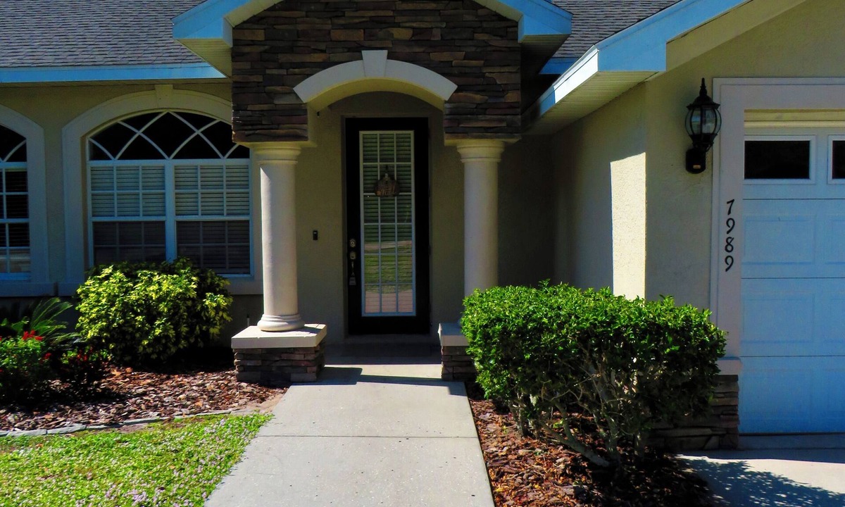 Spring Hill House | Adv. Coast - 2BR/2BH Near Springs, Beach, Fenced