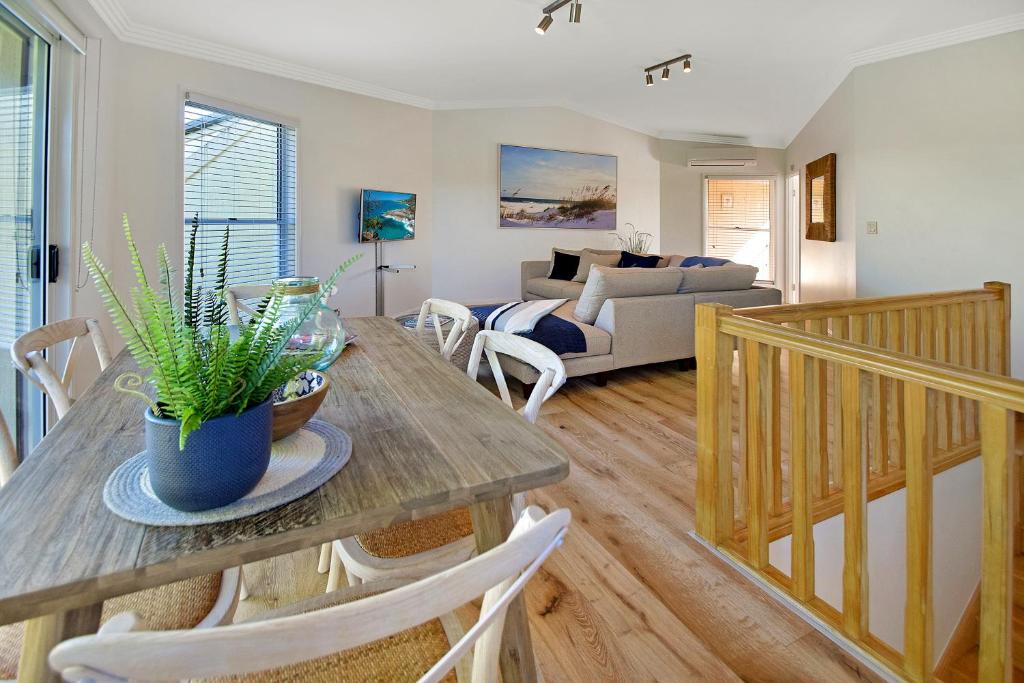 Sunrise Beach Apartment | Advance Place