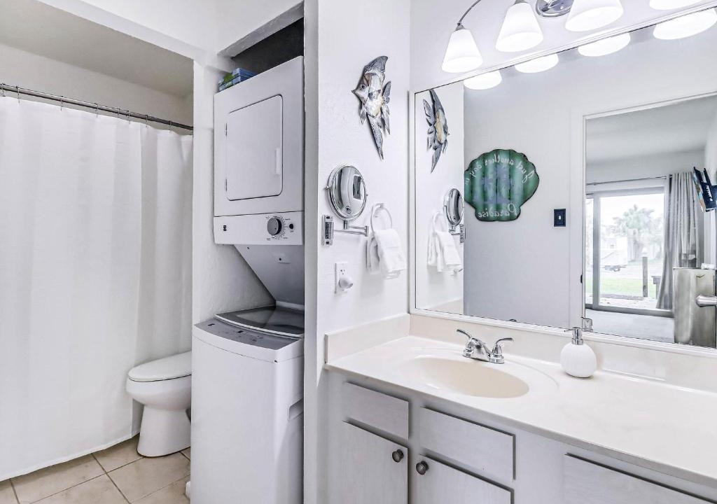 Sailhouse Apartment | Adventure House RRYC17
