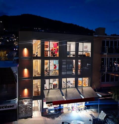 Queenstown City Centre Hostel | Adventure Q2 Hostel