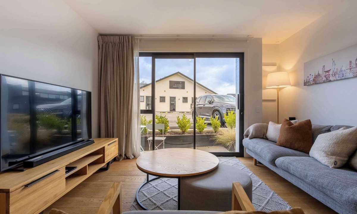 Albert Town Apartment | Adventure's Retreat