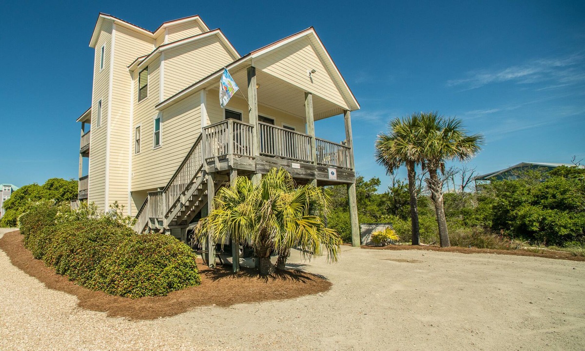 Cape San Blas House | Adventures in Paradise - Private pool, gated doggy area, gas grill and more!