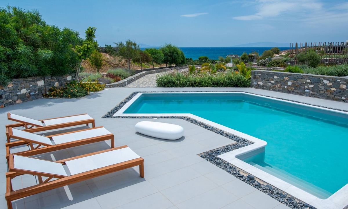Chrissi Akti Villa | Aelia Paros Villas