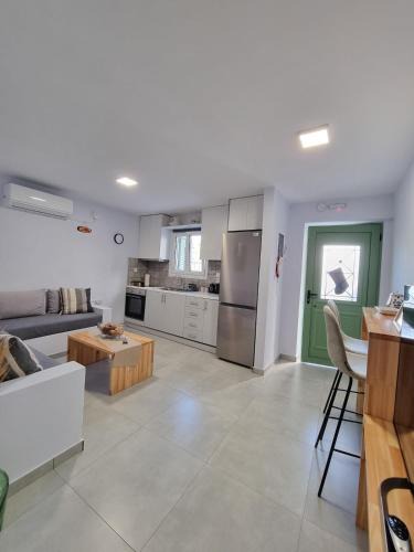 Galaxidi Apartment | Aeolus Apartment I