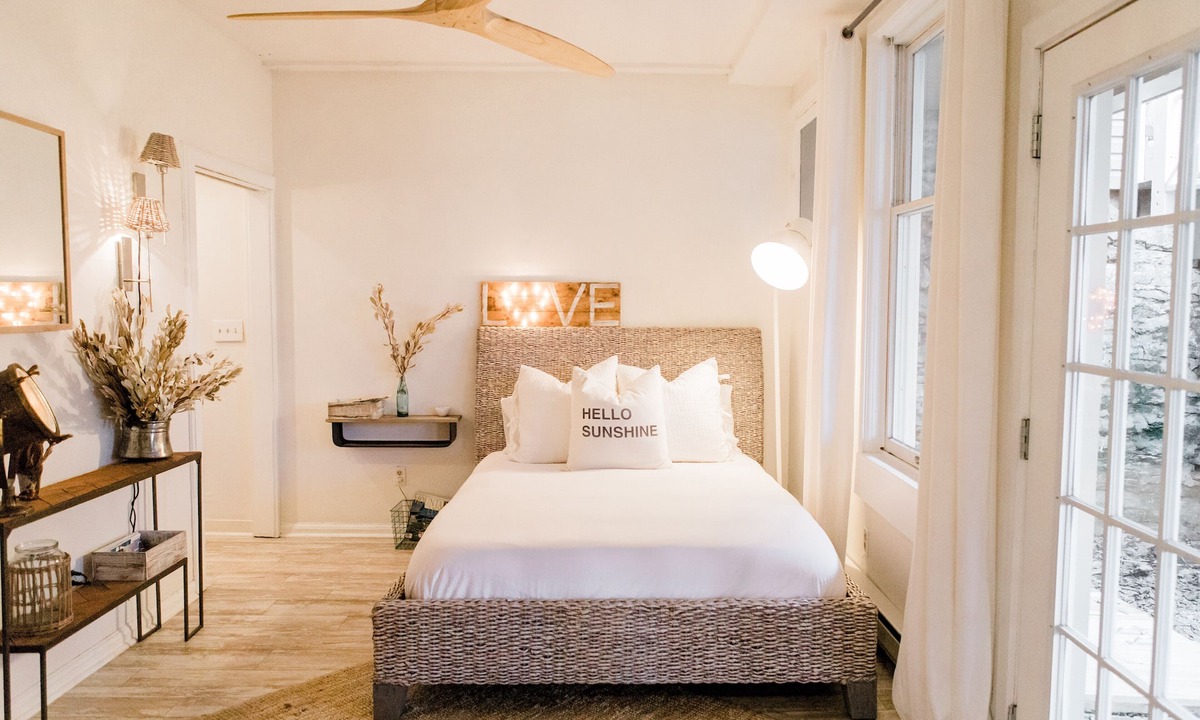 Mount Adams Apartment | Aesthetically Pleasing - Tranquil and Serene