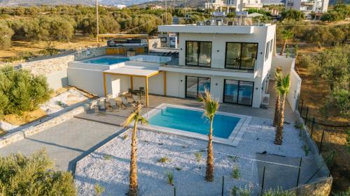 Skotino Villa | Aetheria & Aura Suites by Temma Villas