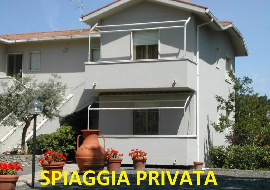 Marina di Bibbona House | Affittacamere FloraMare