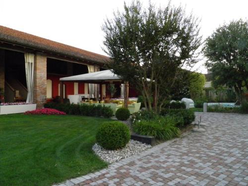 Cornaleto House | Affittacamere Il Persicone