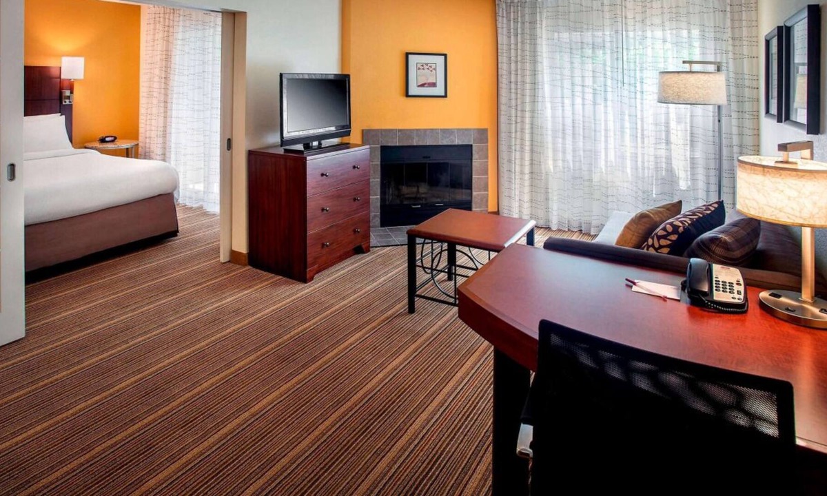 Westborough House | Affordability Meets Comfort! Free Parking, Pet-friendly, Onsite Swimming Pool