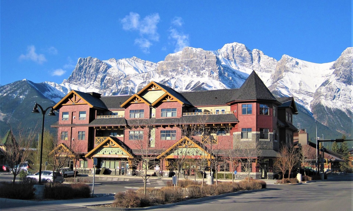 Canmore Condo | Affordable Mountain View Condo in the Heart of Canmore
