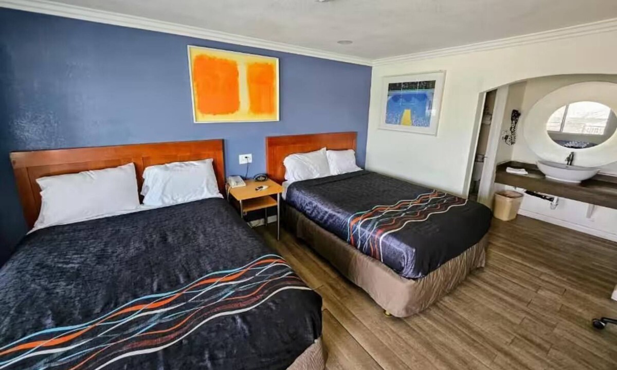 Ridgecrest Hotel | Affordable Ridgecrest Room w/Flexible Stay Options for All Travelers