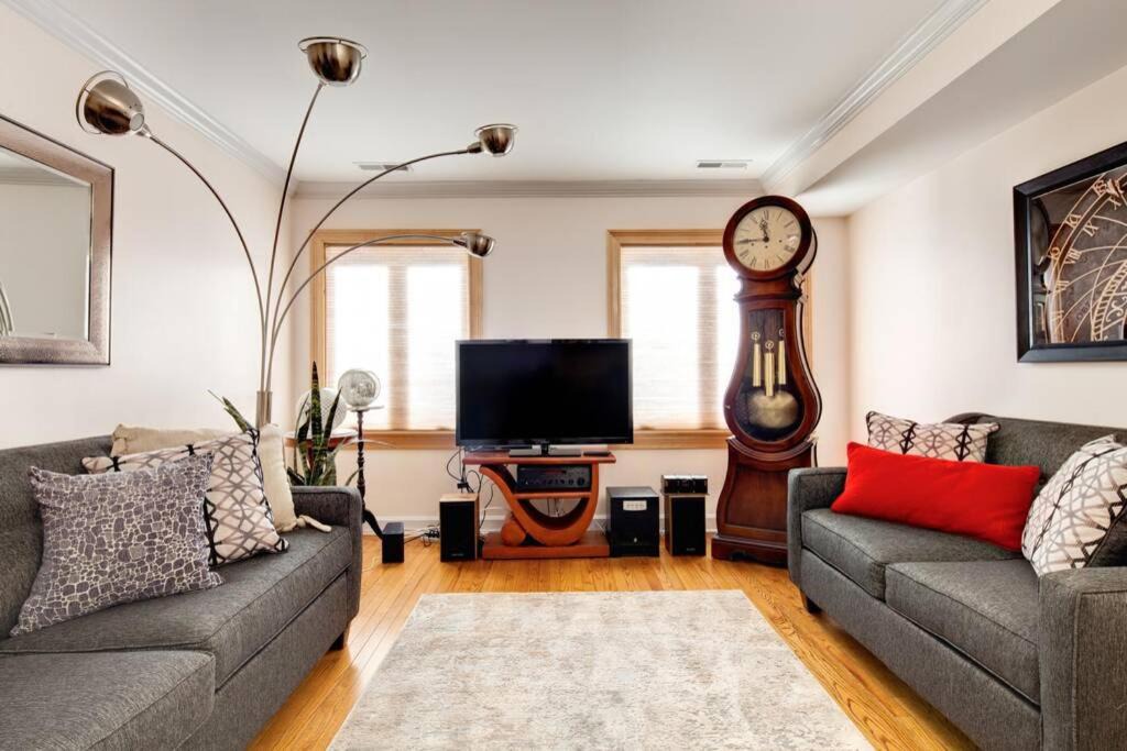 Georgetown House | Affordable Townhouse on M Street in Washington DC