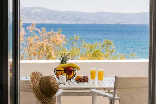 Logaras Apartment | Afroditi Studios & Villas