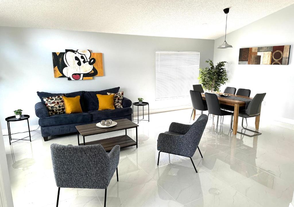 Westridge House | After thrill come and chill