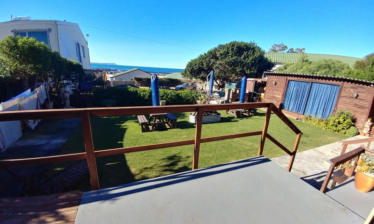Van Dyks Bay Bed & Breakfast | After8 B&B