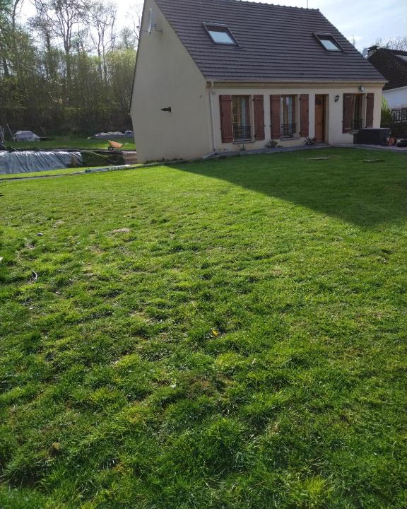 Le Mesnil-Theribus House | Agréable chambre double avec salle d'eau privative