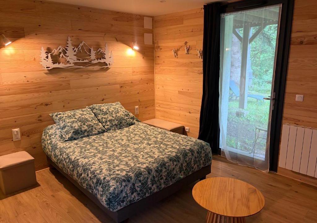 Vicdessos Apartment | Agréable studio en bord de rivière