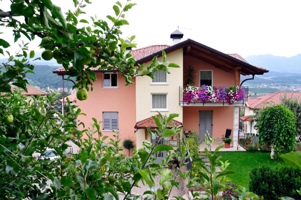 Tassullo House | Agritur Le Pergolette