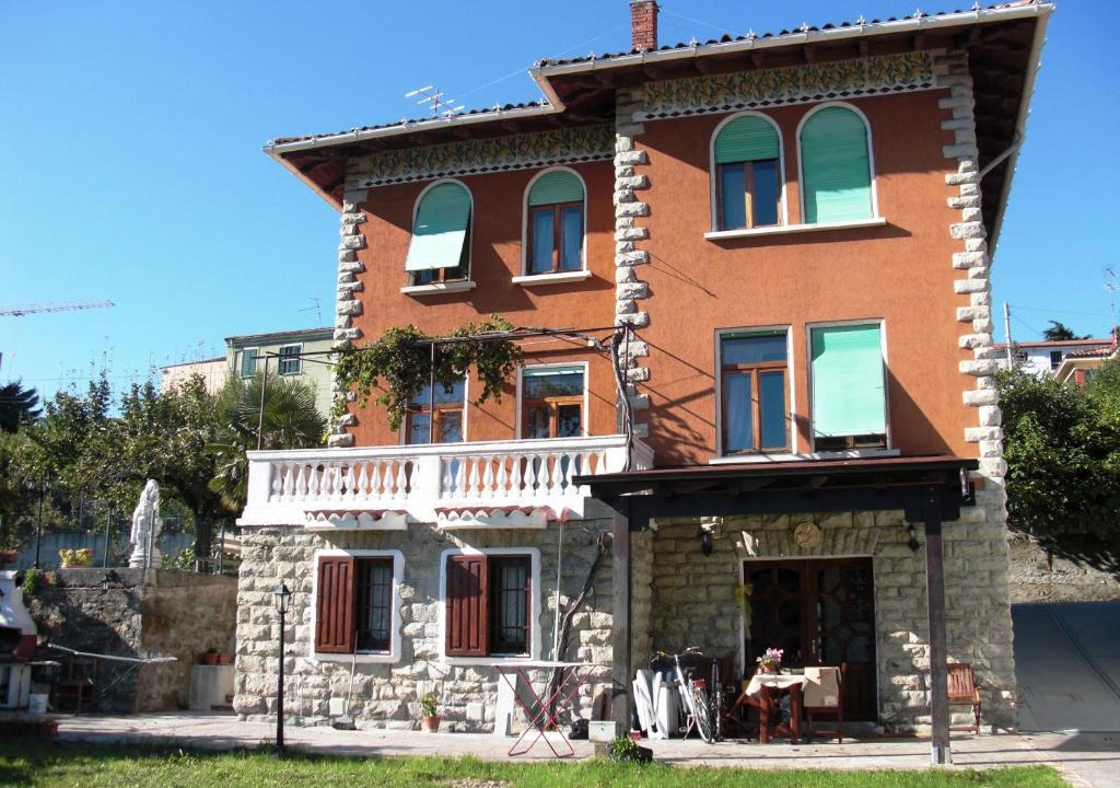 Roiano-Gretta-Barcola-Cologna-Scorcola House | Agriturismo Allo Scoglio - Azienda Agricola
