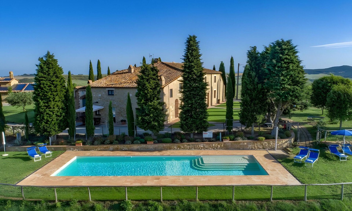 Pienza Apartment | Agriturismo Bonello Flat 2 Bedrooms with Pool, Private Terrace and Wi-Fi
