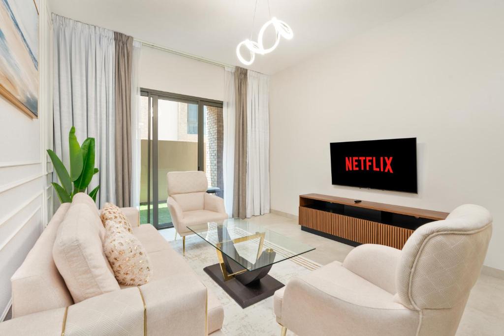 Jumeirah Village Apartment | Ahlan HH - 1BR Haven with Study Room - Eleganz by Danube
