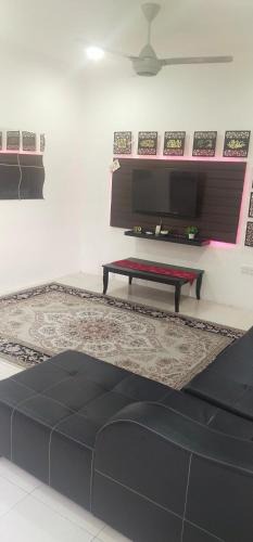 Si Rusa House | AHNa HOMESTAY TELUK KEMANG