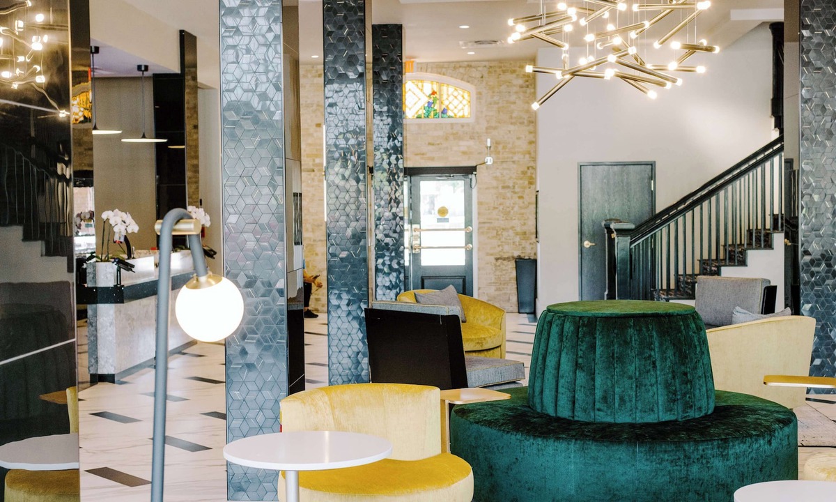 St. Paul Square Hotel | Aiden San Antonio Riverwalk