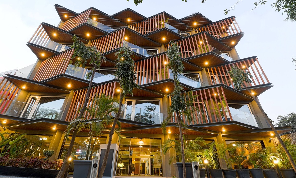 DLF City Hotel | AIR by Ahuja Residences