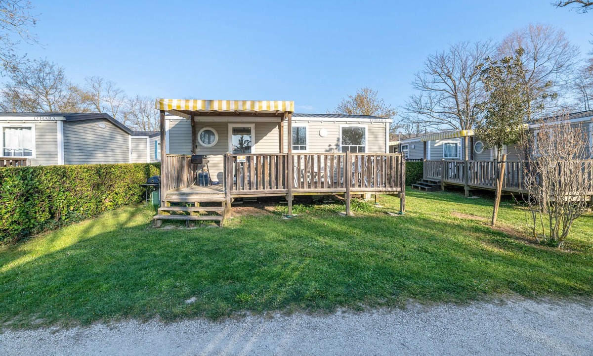 Chateauneuf-de-Galaure House | Air-conditioned Mobile Home with 3 Bedrooms - 4 Stars