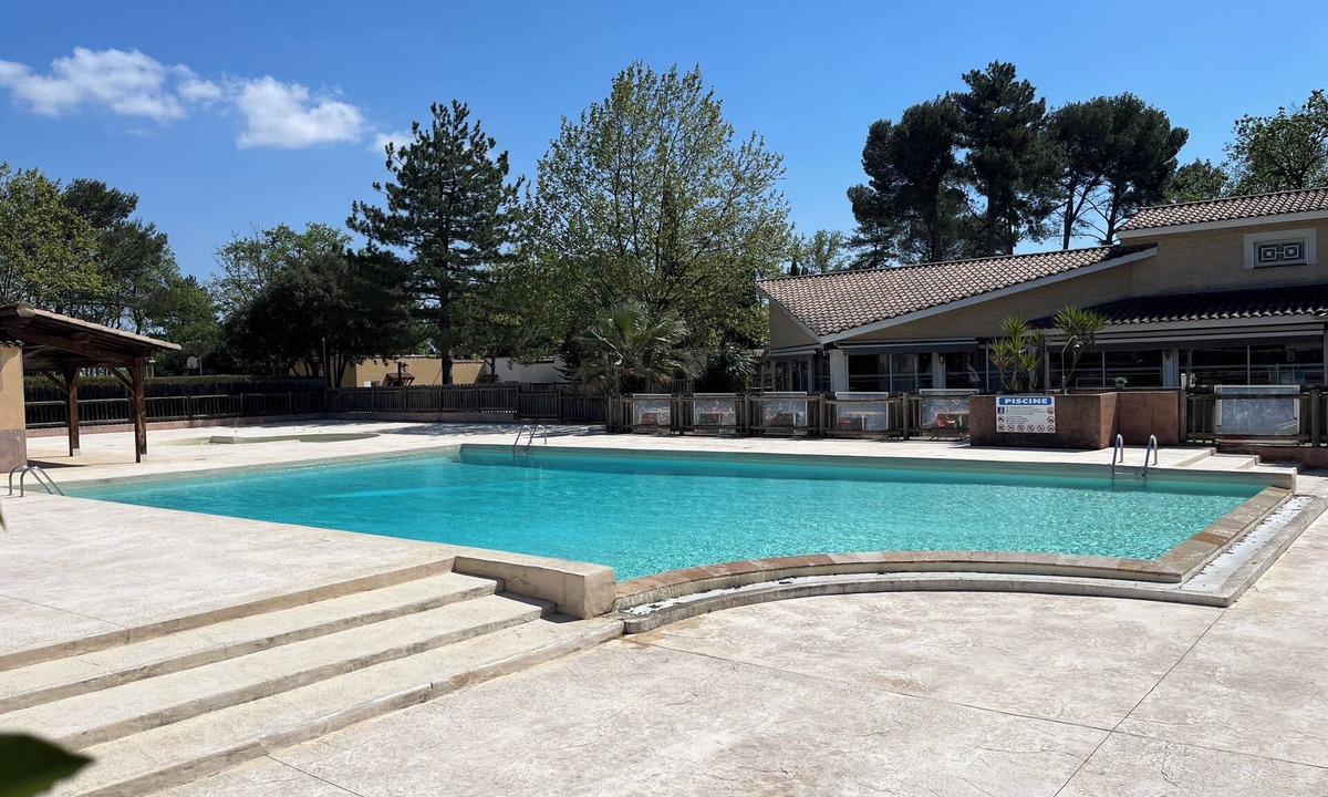 Gaujac House | Air-conditioned cottage with swimming pool in the Gard provençal region