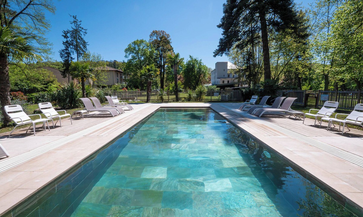 Saint-Affrique Apartment | Air-conditioned 4-star eco-lodge, sleeps 2 to 4, in the heart of a 3-hectare park