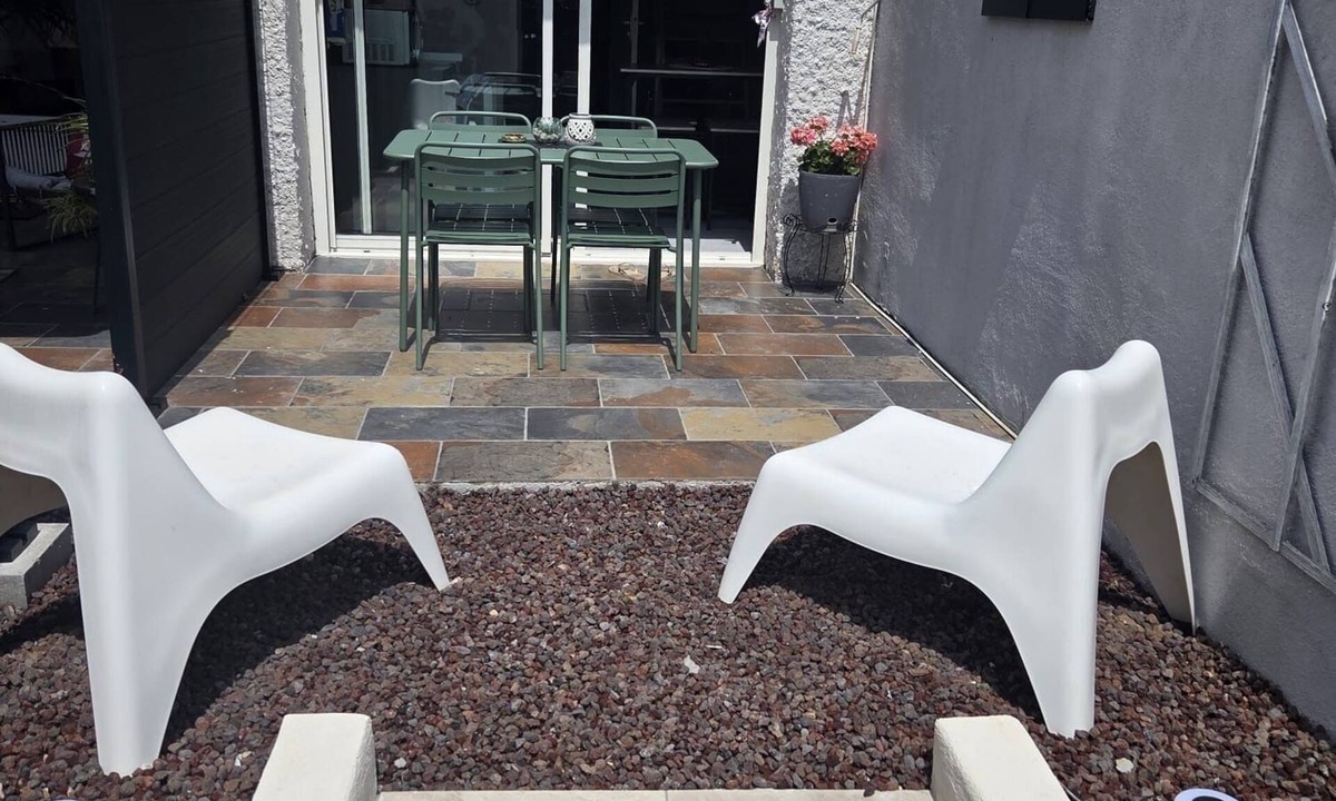 Lunel Apartment | Air-conditioned, fully renovated duplex with private terrace