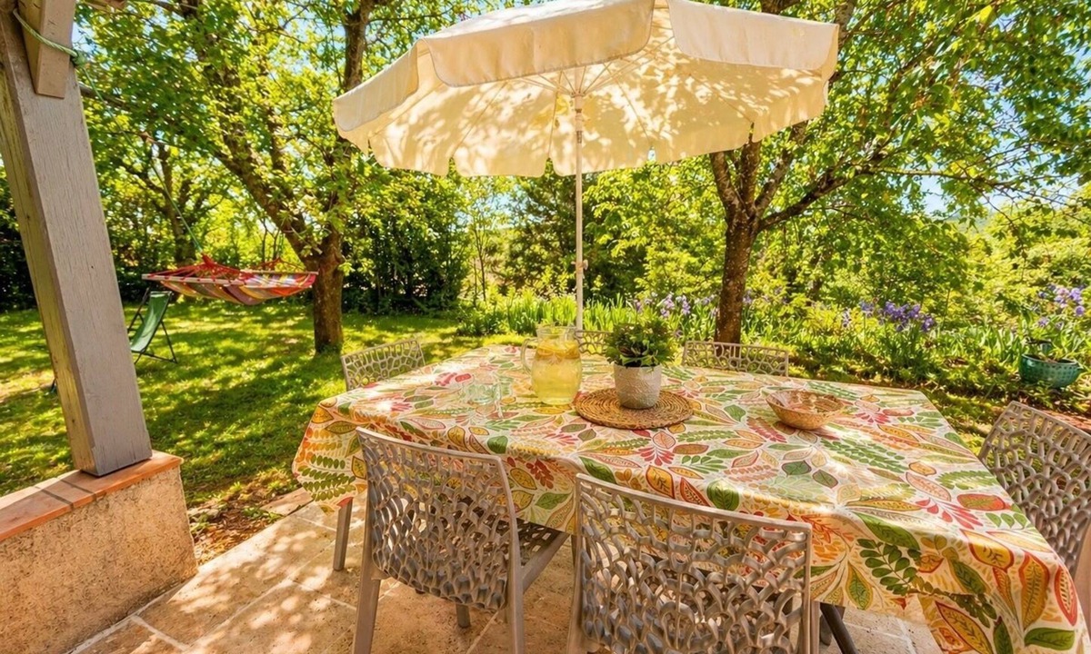 Pradines House | Air-conditioned house with enclosed garden, 3 bedrooms, quiet location near Cahors