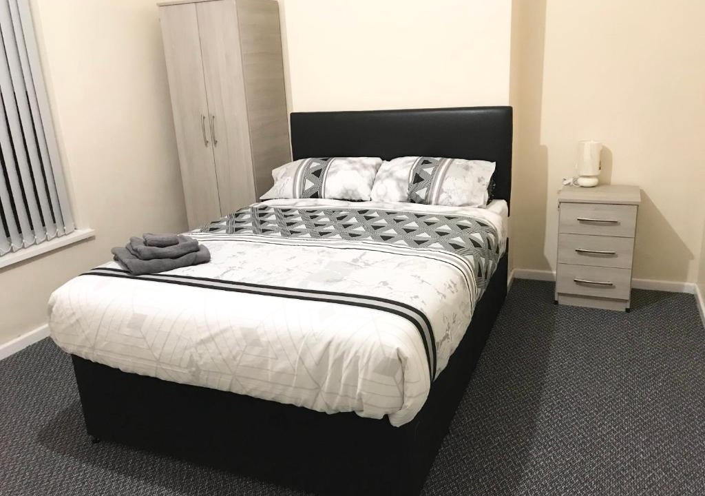 Walsall House | Air Host