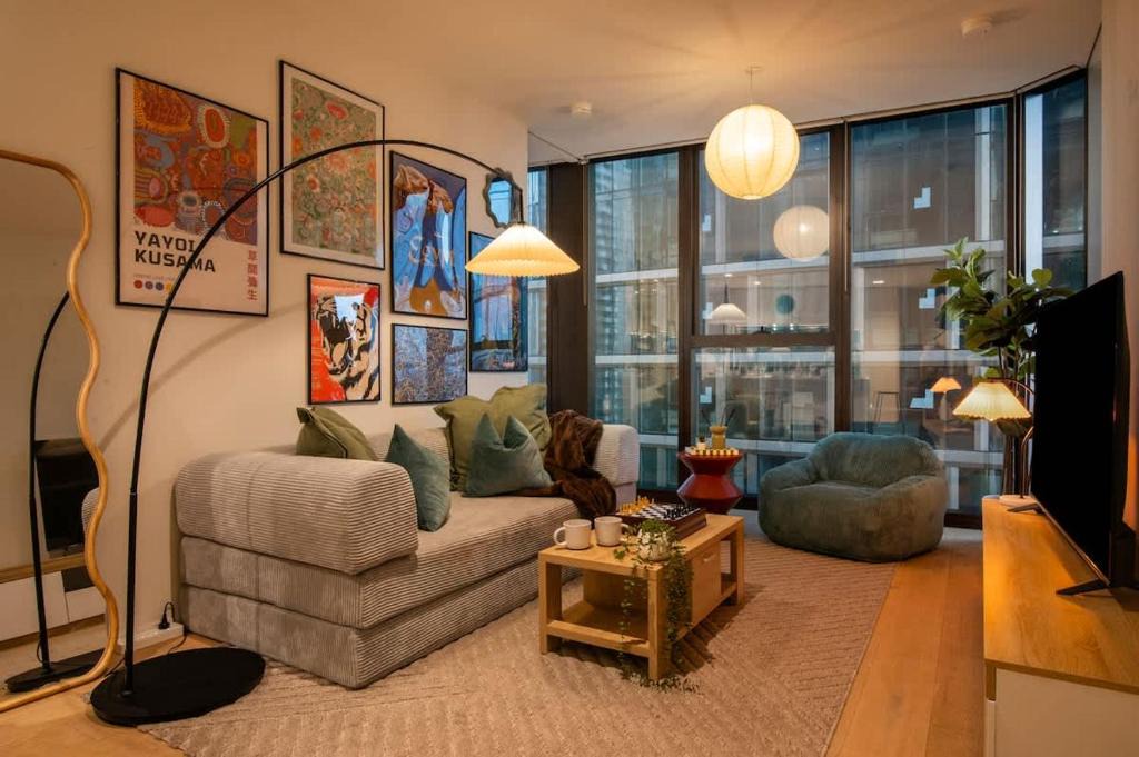 Southbank Apartment | Air Nest 2B haven | Rooftop Pool, Gym, Spa & Sauna