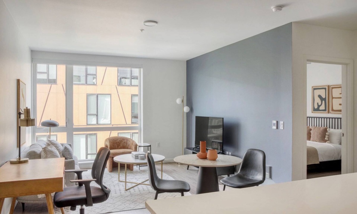 Judkins Park Apartment | Airy Central District 1BR w/Gym & Pets, nr Dining, by Blueground