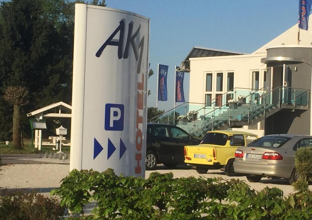 Ducherow Hotel | AK 1 Hotel