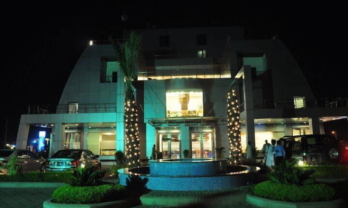 Gujrat Hotel | Akbars Kinara