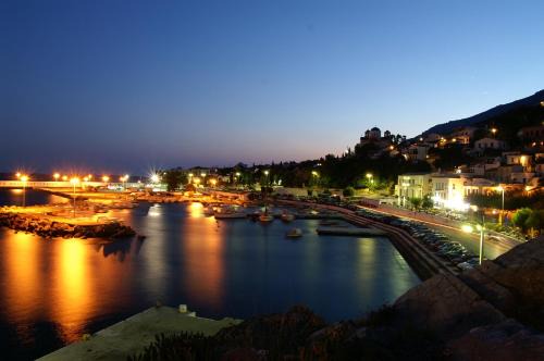 Agios Kirykos House | Akti Pension