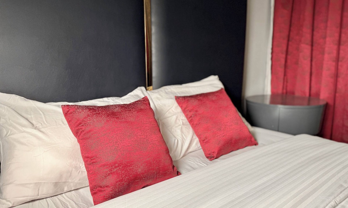 Dubai Apartment | Al Manara Premium Deluxe Studio