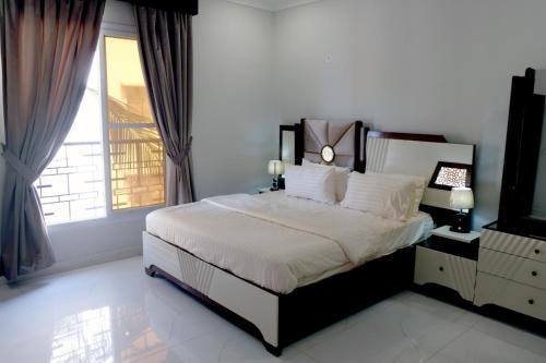Karachi Apartment | Al Rasheed Apartments second floor apartment